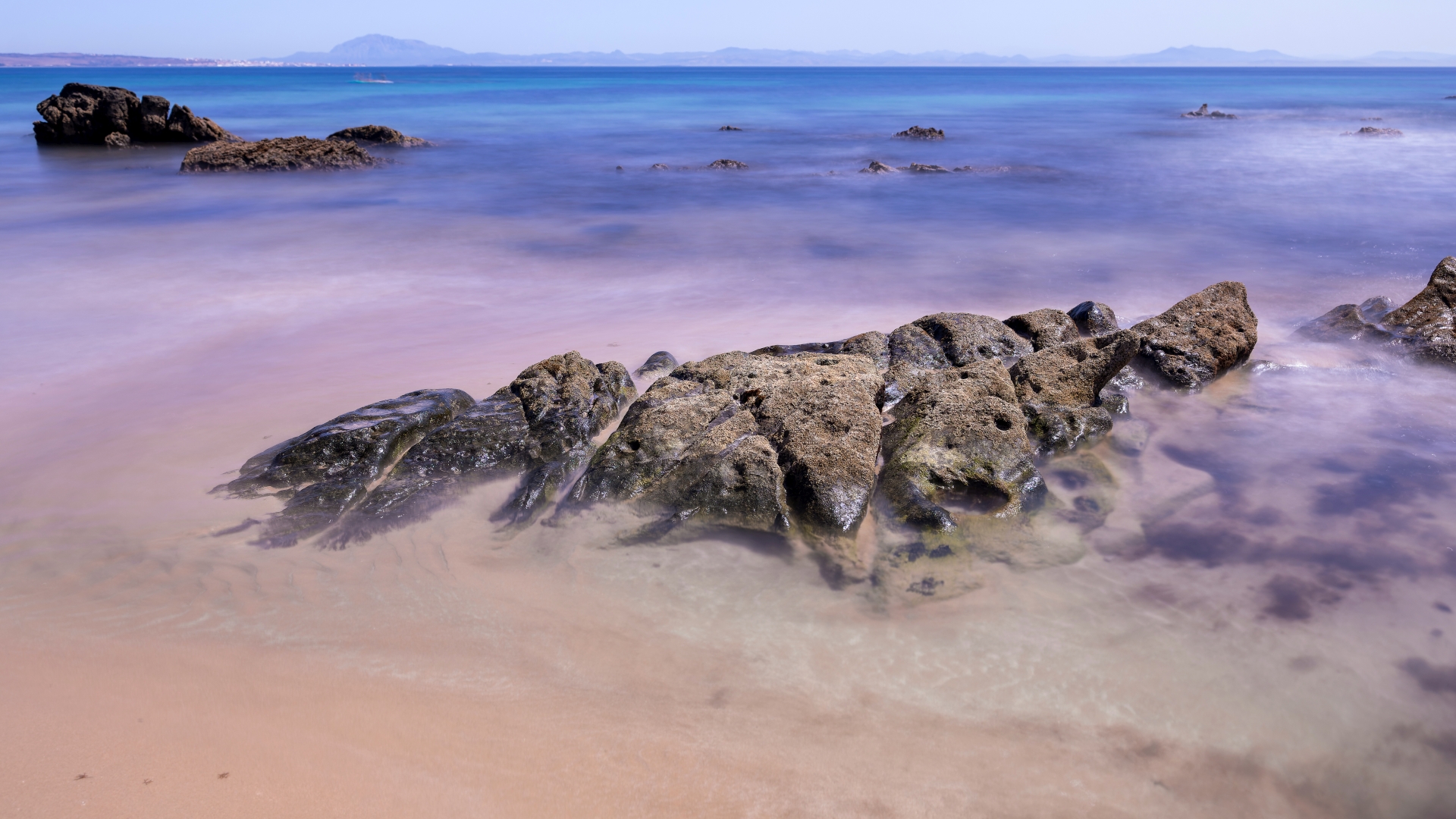 Langzeitbelichtung – Strand Punta Paloma, Andalusien – Foto: © Roland Rodenberg
