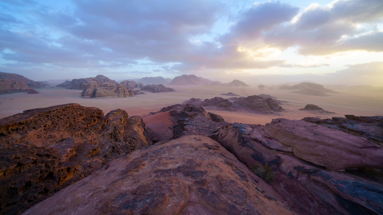 Sonnenuntergang in Wadi Rum, Jordanien – Foto: © Roland Rodenberg